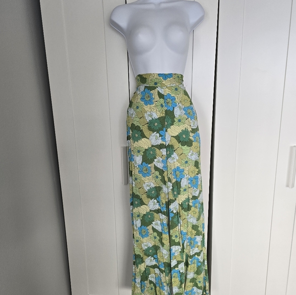 NWOT Collectif Bright & Beautiful Tropical Retro Kim Wide Leg Pants - Picture 2 of 12